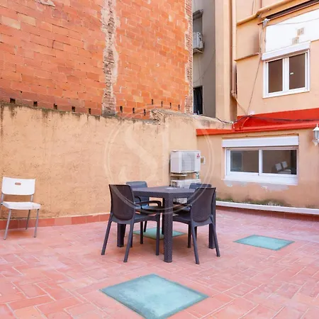 Practico Con Terraza En Eixample Daire *