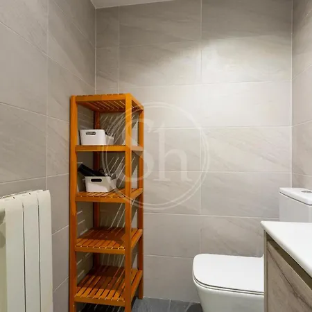 Practico Con Terraza En Eixample Barcelona