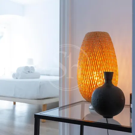 Appartamento Practico Con Terraza En Eixample *